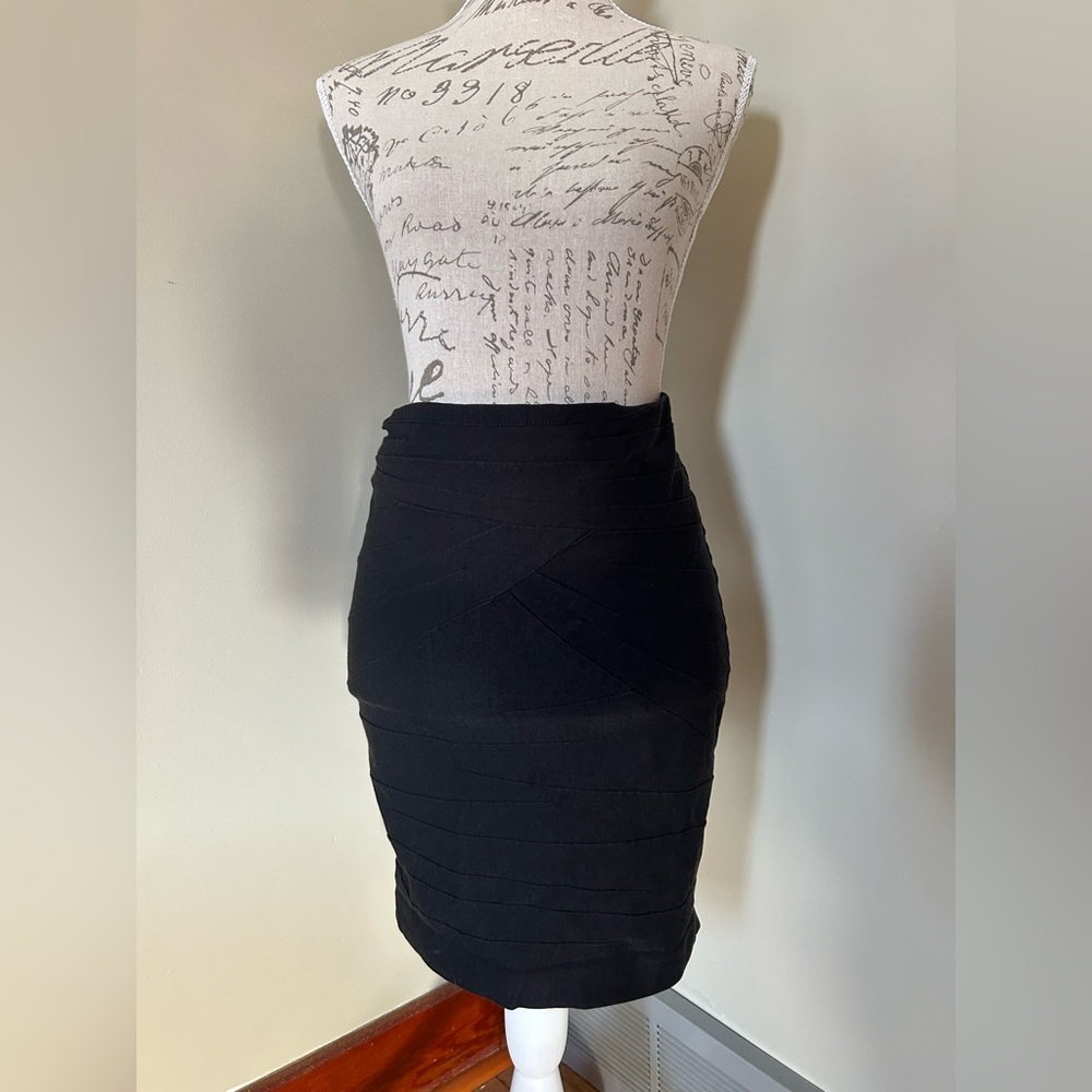 Dynamite Black Pencil Skirt
